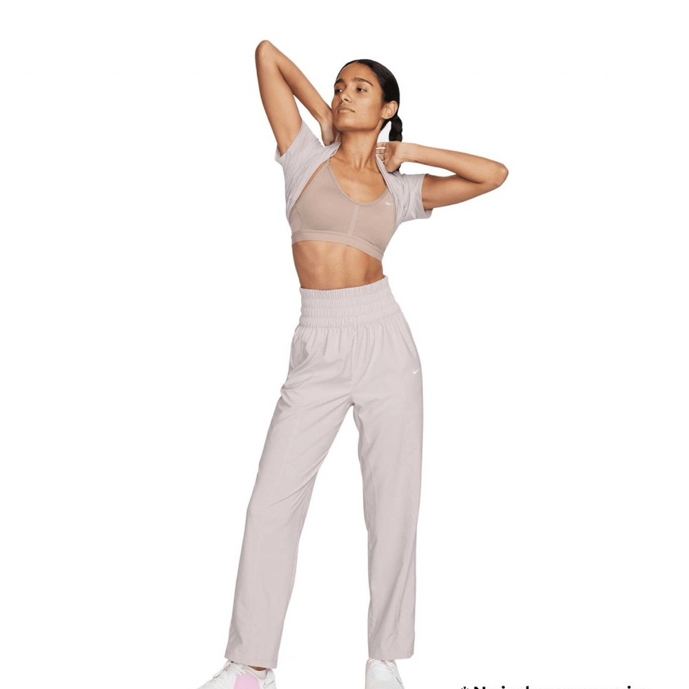 Nike Dri-Fit One Ultra High Waisted Pants
